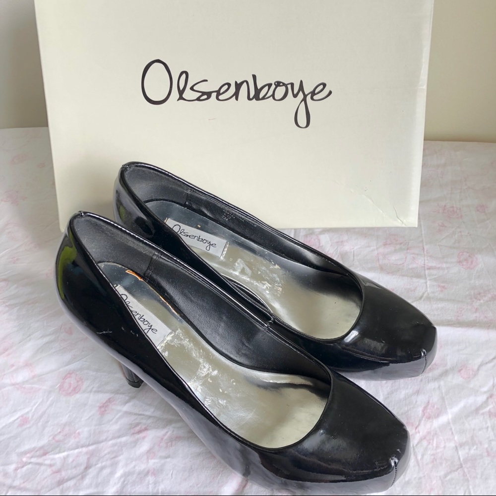 Black Pump Shoes